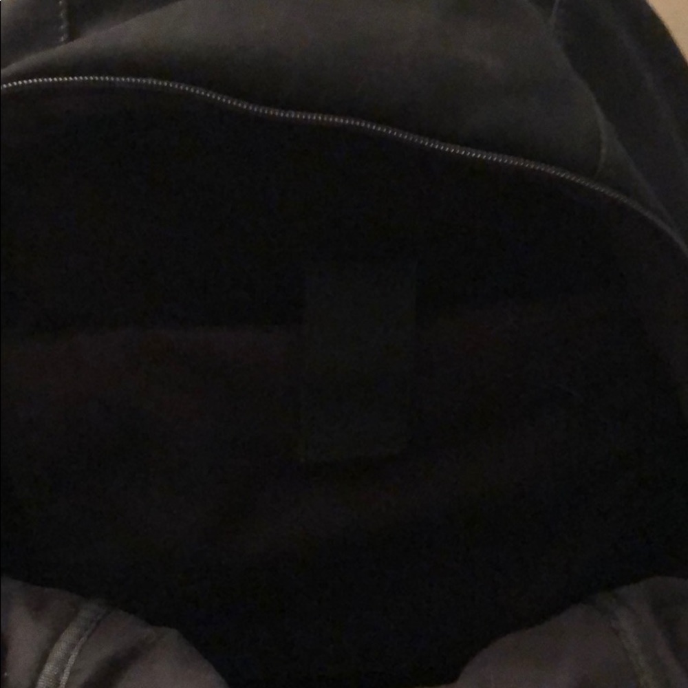 Backpack - Picture 4 of 4